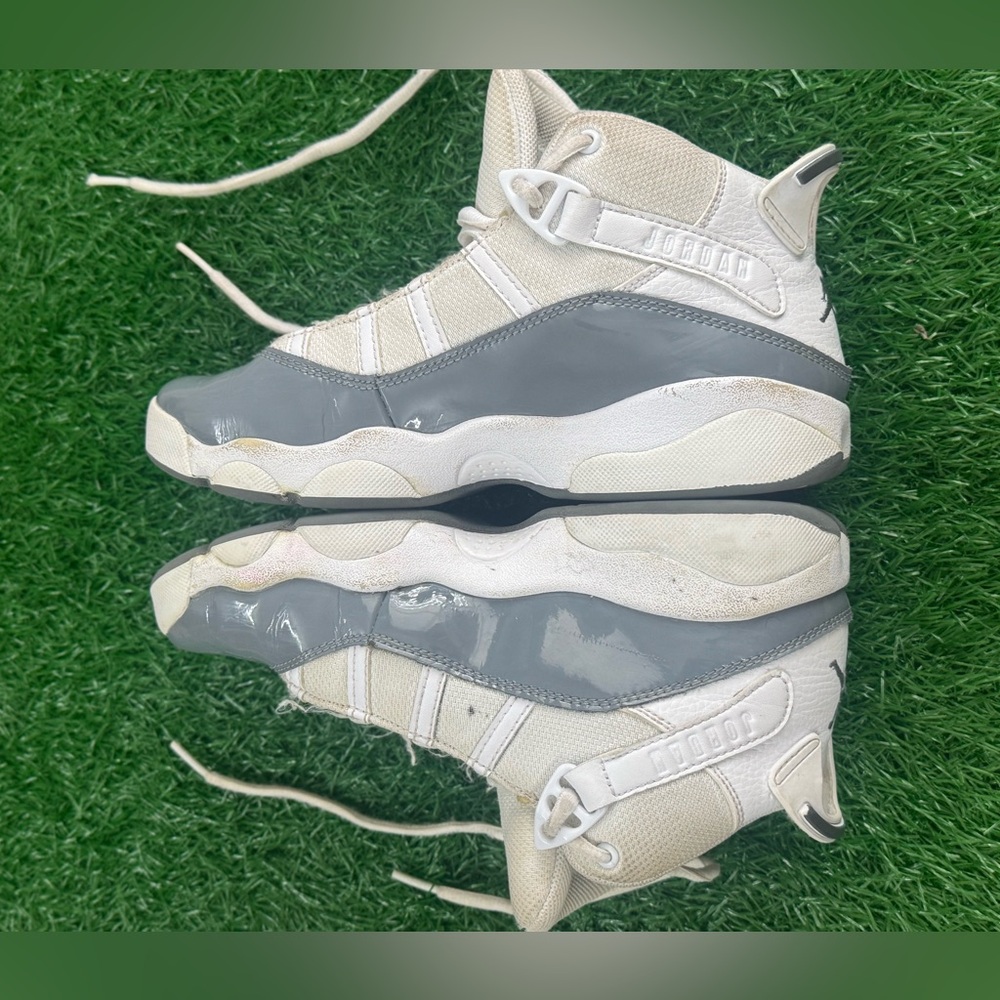 Jordan 6 Rings
White Cool Grey (PS) Size 3Y